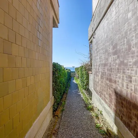 Pet Friendly In Castglione Della P, Apartment