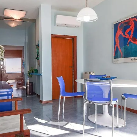 Pet Friendly In Castglione Della P, Apartment